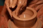 pottery-5447582_1280.jpg
