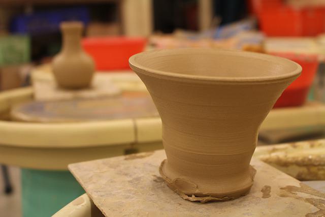 pottery-clay-gd451ae974_640.jpg